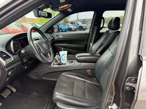 Used 2019 Jeep Grand Cherokee Altitude image 5