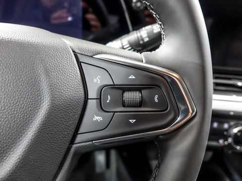 New 2026 Chevrolet Trax LT w/ Driver Confidence Package image 16