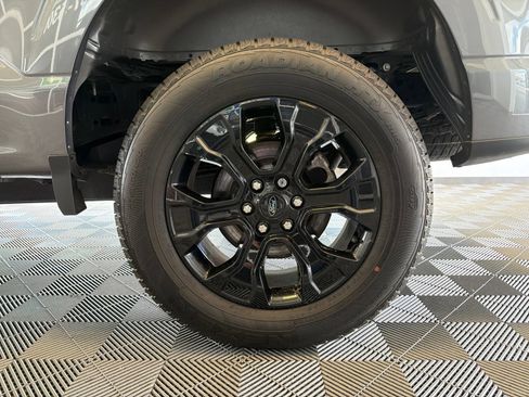 Used 2022 Ford F150 Lariat w/ Equipment Group 502A High AWD/4WD image 8