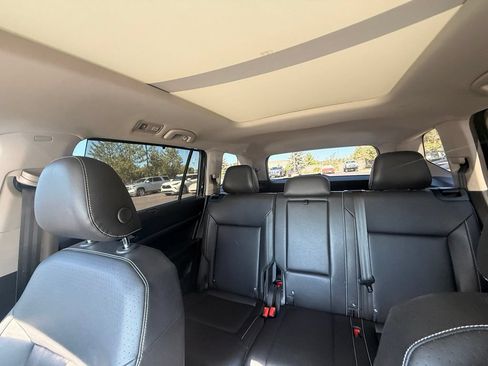 Used 2021 Volkswagen Atlas SE w/ Panoramic Sunroof Package AWD/4WD image 24