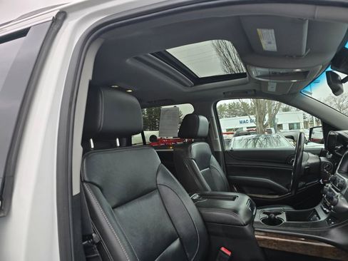 Used 2018 Chevrolet Tahoe LT image 12
