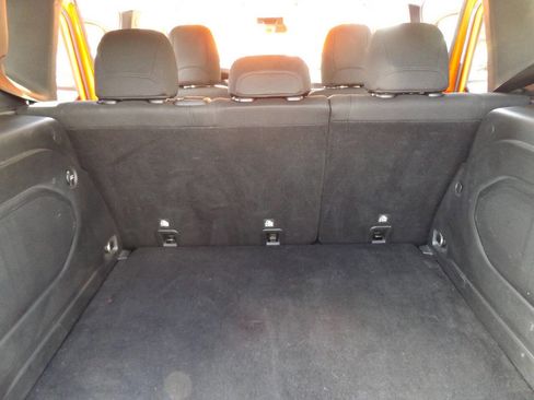 Used 2015 Jeep Renegade Latitude w/ Cold Weather Group image 29