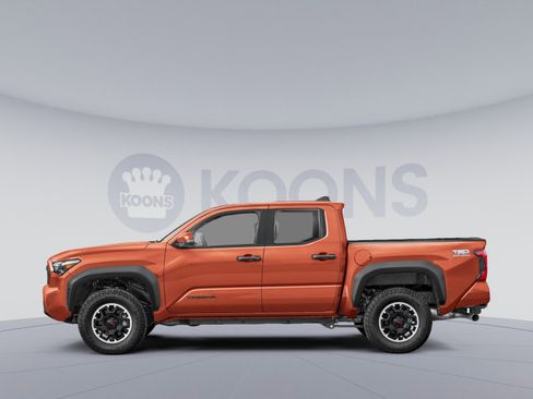 Used 2025 Toyota Tacoma TRD Off-Road w/ TRD Off Road Upgrade Package AWD/4WD image 4