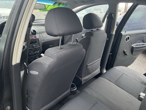 Used 2007 Chevrolet Aveo5 LS FWD image 26