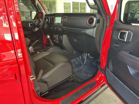 Used 2022 Jeep Gladiator Mojave w/ Trailer Tow Package image 24