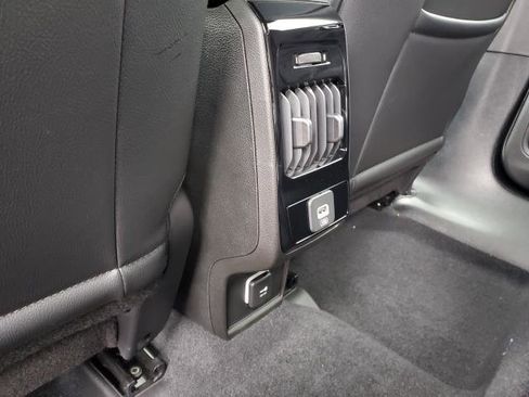 New 2026 Jeep Compass Limited image 24