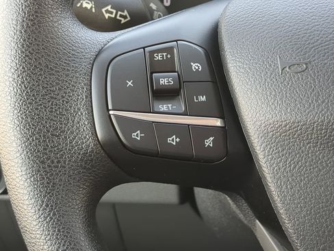 Used 2025 Ford Transit 350 XLT image 22