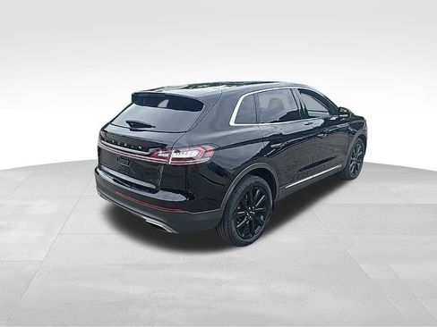 Used 2022 Lincoln Nautilus Reserve w/ Monochromatic Package image 11