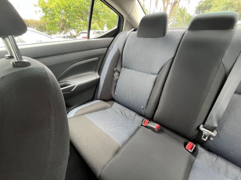 Used 2025 Nissan Versa SV FWD image 37