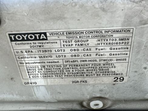 Used 2017 Toyota Tacoma TRD Off-Road w/ Tow Package (A/T) AWD/4WD image 18
