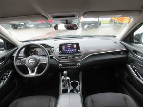 Used 2023 Nissan Altima 2.5 SV image 40