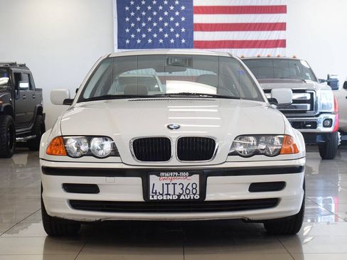 Used 2000 BMW 323i Sedan RWD image 2