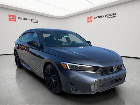 Used 2025 Honda Civic Sport image 8