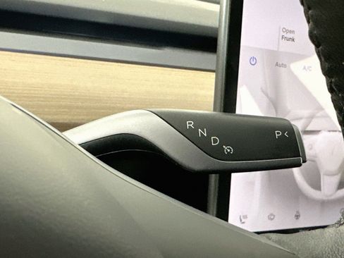 Used 2023 Tesla Model 3 Standard Range RWD image 23