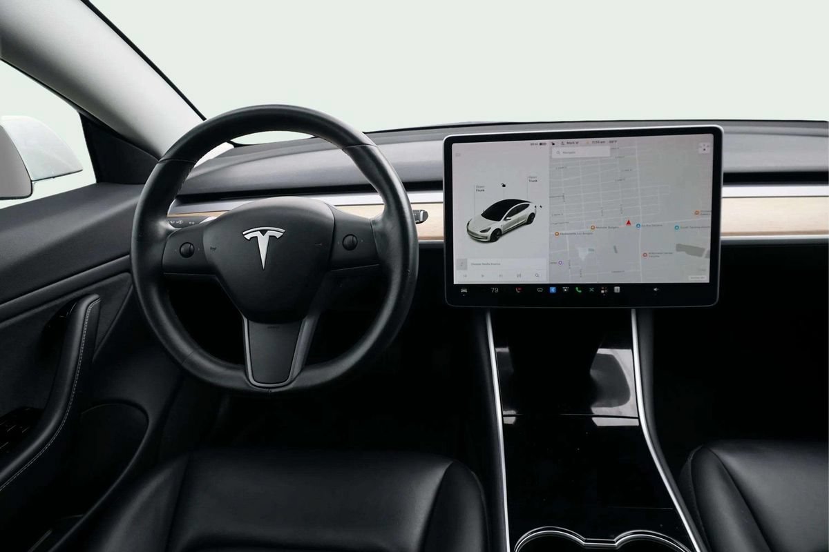 Used 2018 Tesla Model 3 Long Range AWD/4WD image 21