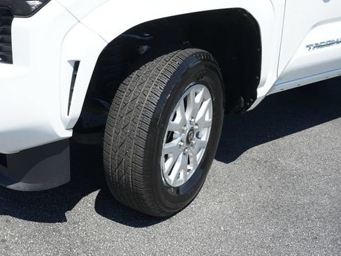 Used 2026 Toyota Tacoma SR5 RWD image 12