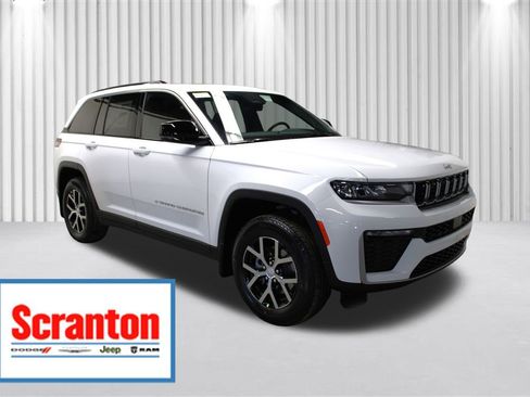 New 2026 Jeep Grand Cherokee Limited image 1