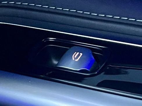 Certified 2023 Mercedes-Benz SL 63 AMG 4MATIC image 43