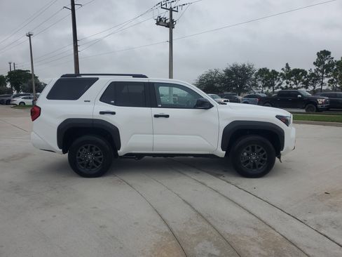 Used 2025 Toyota 4Runner SR5 image 11