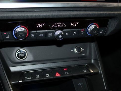 Used 2022 Audi Q3 2.0T Premium Plus image 19