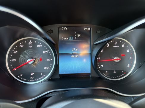 Used 2022 Mercedes-Benz GLC 300 4MATIC image 18
