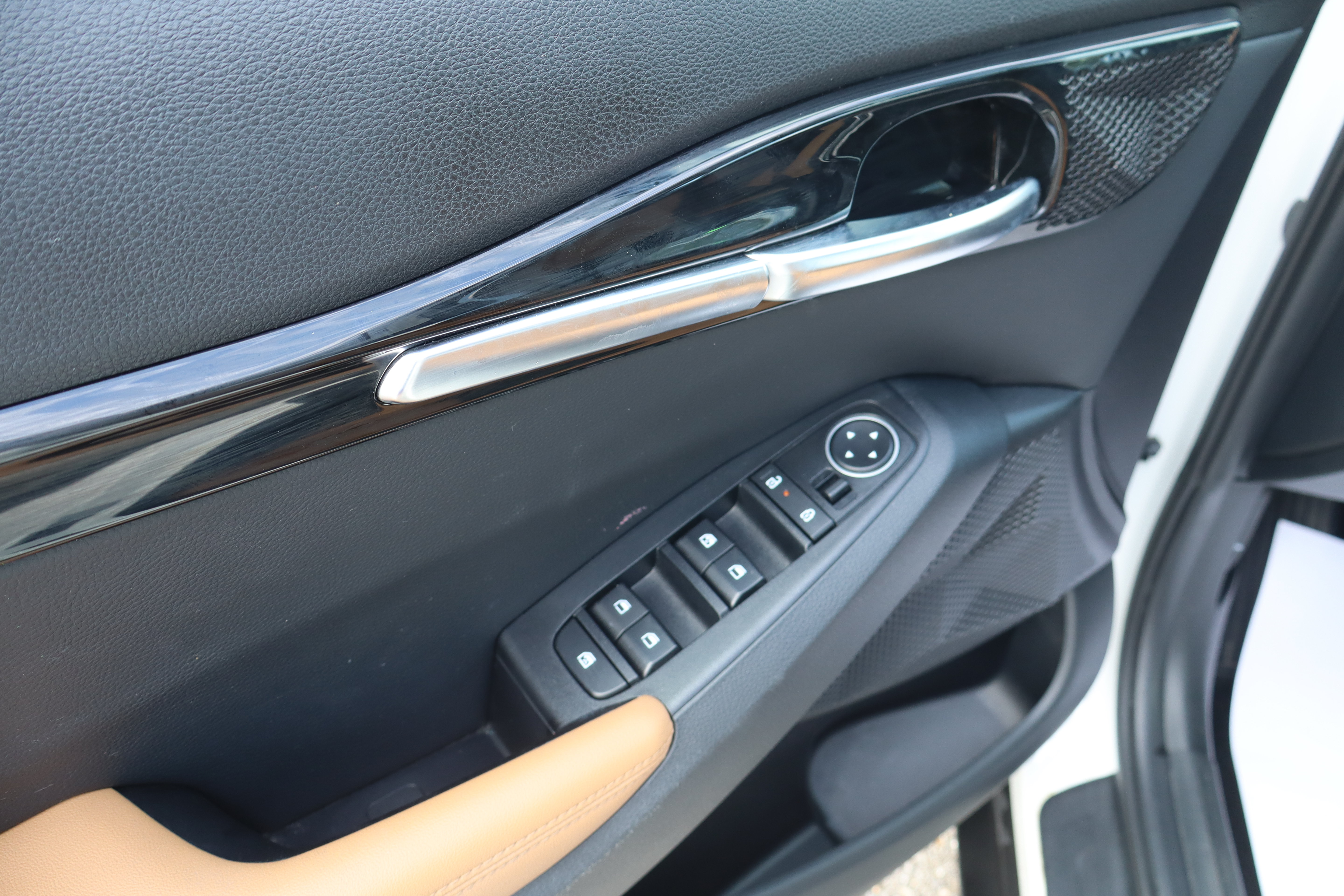 Used 2024 Kia Seltos EX AWD/4WD image 19