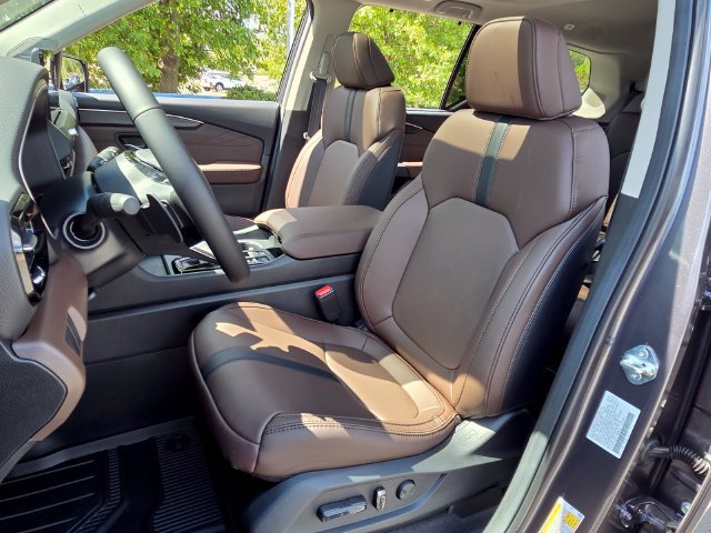 New 2026 Honda Pilot Touring image 7