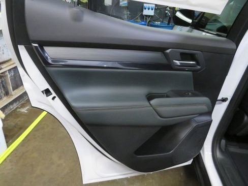 New 2026 GMC Terrain AT4 w/ Convenience Package III image 10