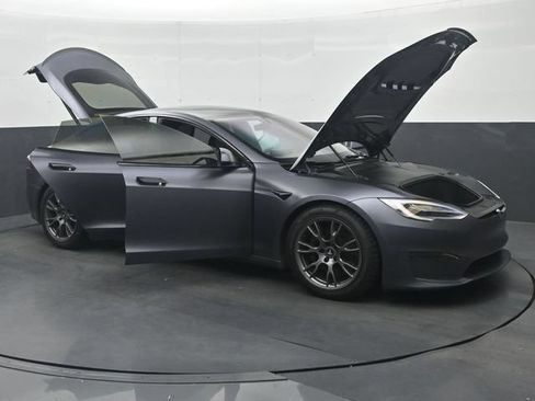 Used 2021 Tesla Model S Plaid AWD/4WD image 34
