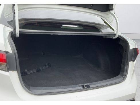 Used 2020 Toyota Corolla XSE FWD image 19