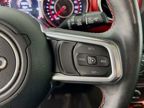 Used 2019 Jeep Wrangler Unlimited Rubicon w/ LED Lighting Group AWD/4WD image 31