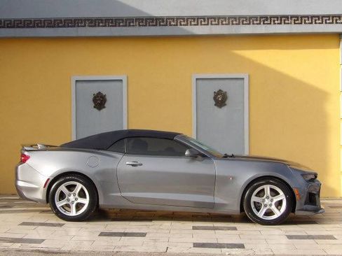 Used 2021 Chevrolet Camaro LT image 59