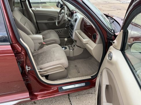 Used 2008 Chrysler PT Cruiser image 11