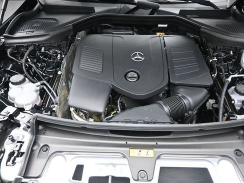 New 2026 Mercedes-Benz GLC 300 image 33
