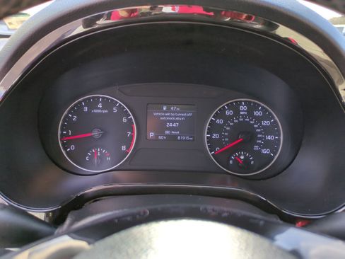 Used 2023 Kia Seltos EX image 21