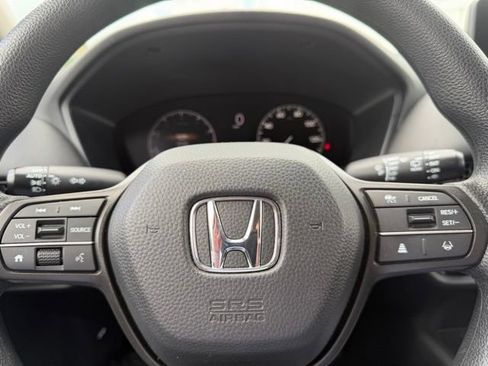 Used 2023 Honda HR-V LX image 15