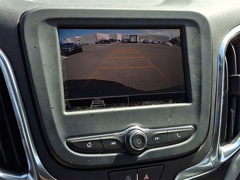 Used 2022 Chevrolet Equinox LT image 19