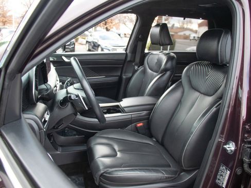 Used 2024 Hyundai Palisade Calligraphy image 10