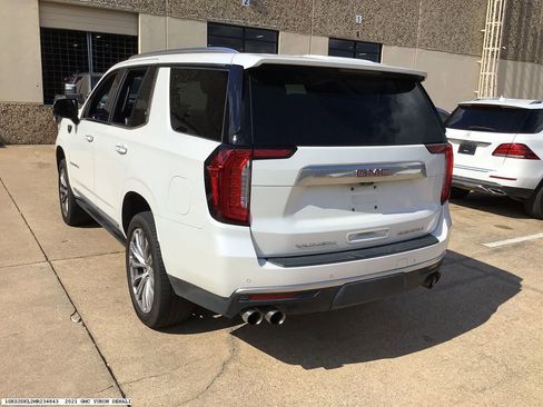 Used 2021 GMC Yukon Denali w/ Denali Ultimate Package AWD/4WD image 4