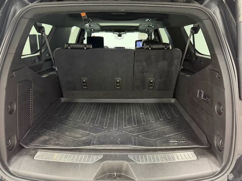 Used 2021 Chevrolet Suburban Premier w/ Premium Package image 29
