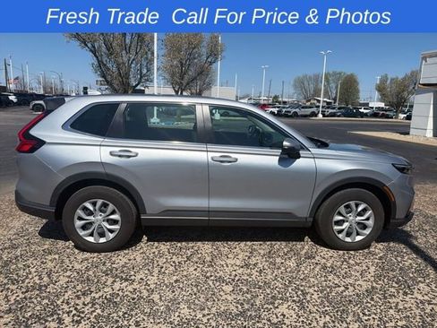 Used 2023 Honda CR-V LX image 6