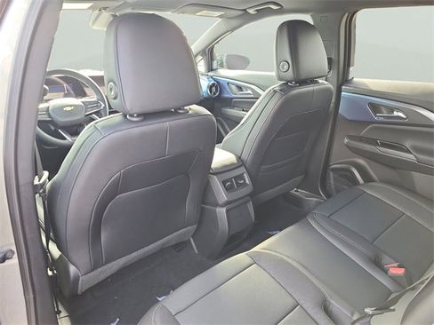 New 2026 Chevrolet Equinox EV LT image 15