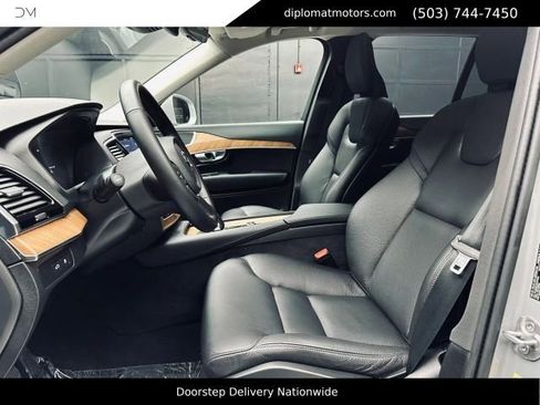Used 2024 Volvo XC90 T8 Plus AWD/4WD image 17