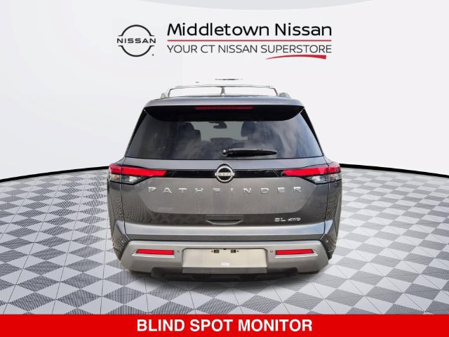 Used 2023 Nissan Pathfinder SL AWD/4WD image 4