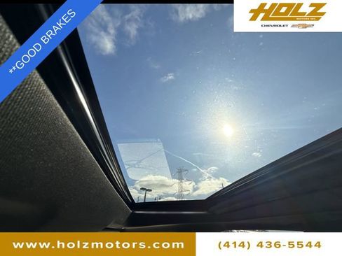 Certified 2023 Chevrolet Silverado 1500 High Country w/ Technology Package image 19