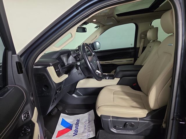 Used 2024 Ford Expedition Platinum AWD/4WD image 13