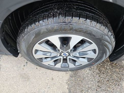 Used 2023 Subaru Outback Limited AWD/4WD image 12