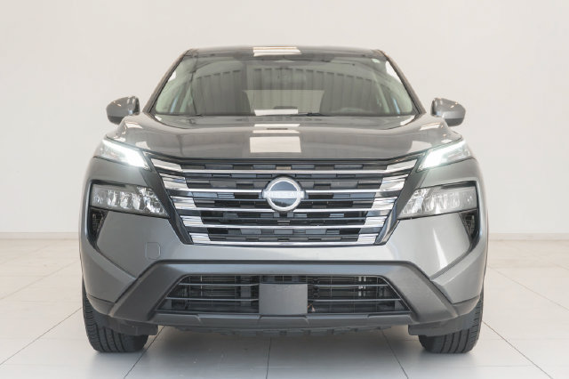 Used 2025 Nissan Rogue SV FWD image 25