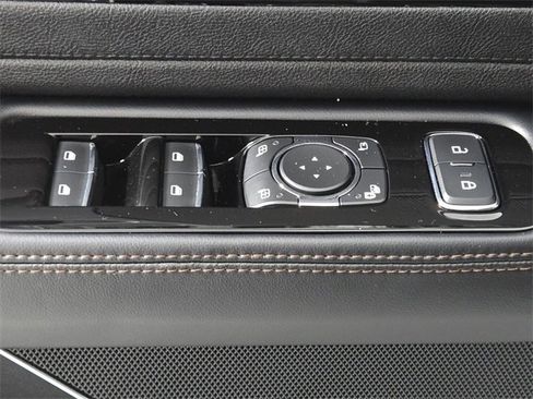 Certified 2023 Lincoln Aviator 2WD w/ Premium Package image 21