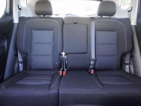 Used 2024 GMC Terrain SLE w/ Driver Convenience Package image 27